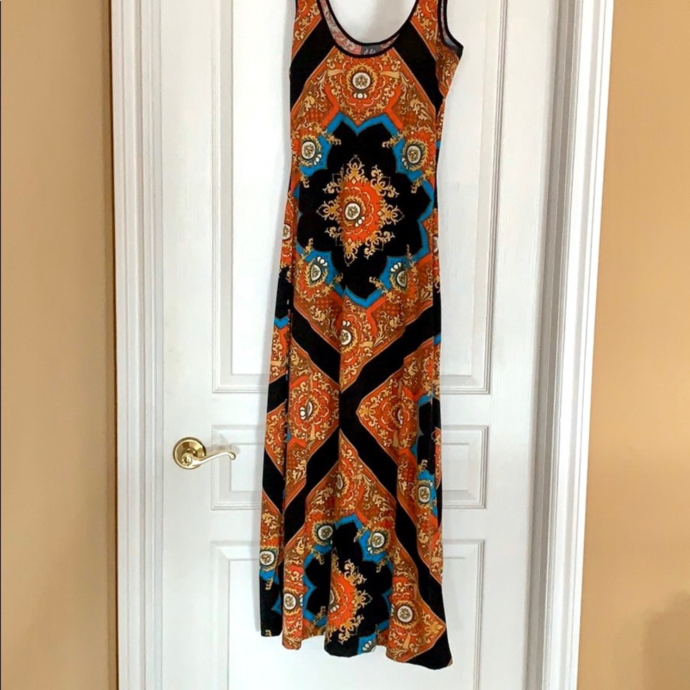Colorful printed maxi dress!